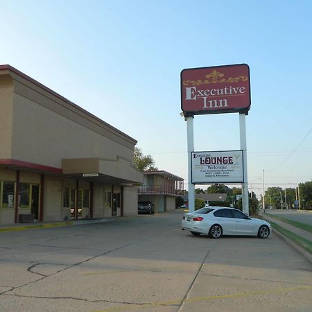 Executive Inn Ponca City Kültér fotó